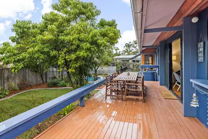 Side deck for additional outdoor living